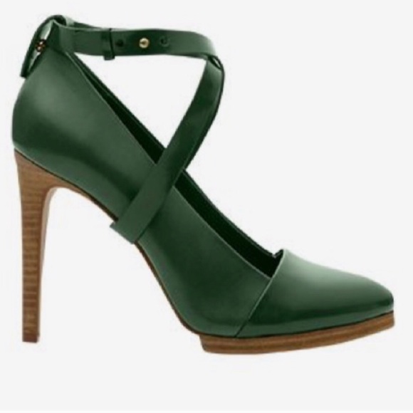 kate spade Shoes - SALE ♥️ Kate Spade ♠️ pumps WITH ankle strap